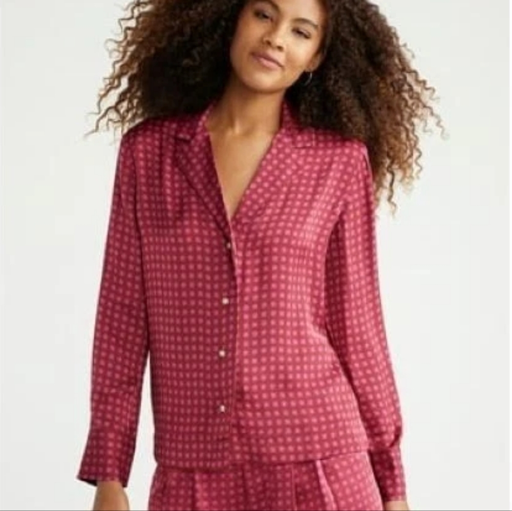 ☆ FREE ASSEMBLY Satin Button Down Top